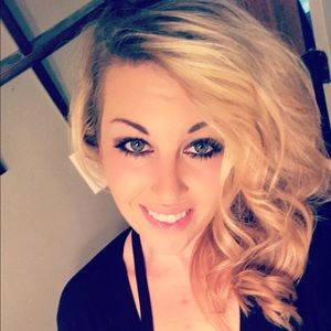 Meet your Posher, Alli